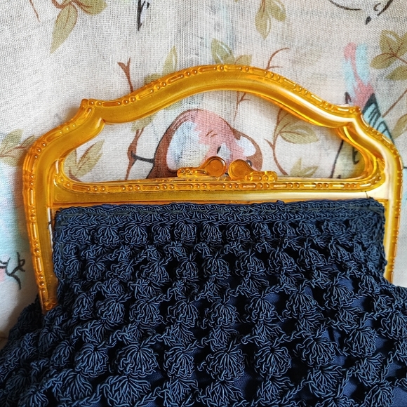 Vintage 1940's Large Half Moon Corded Clutch Purse Crochet Carved Lucite Handle - Picture 3 of 10